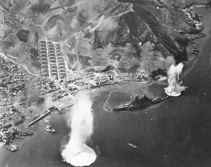 呉軍港空襲