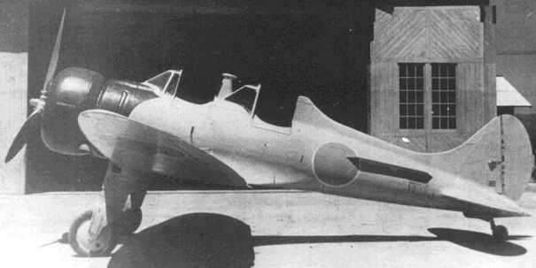 大日本帝国海軍連合艦隊の航空機【二式練習戦闘機】
